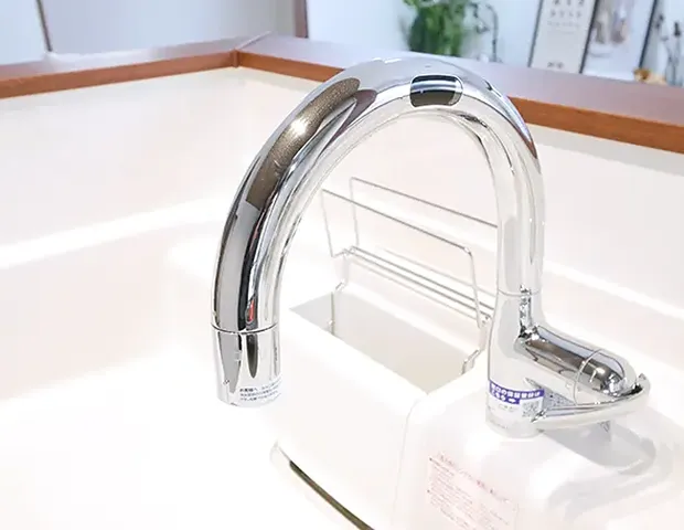 ハンズフリー水栓