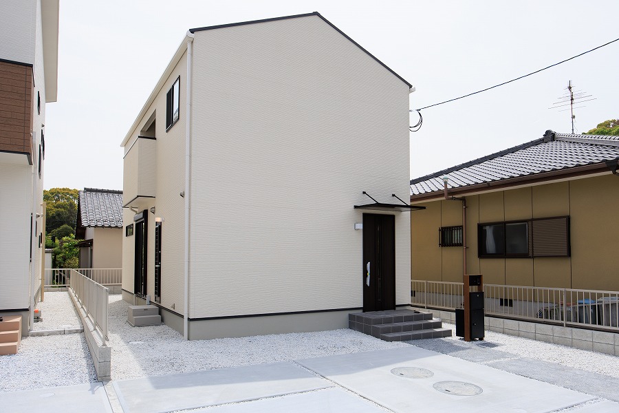 サンコート 宮若市龍徳14号地が商談中となりました。