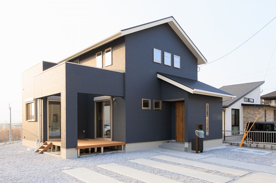 サンコート 飯塚市綱分23号地が商談中となりました。