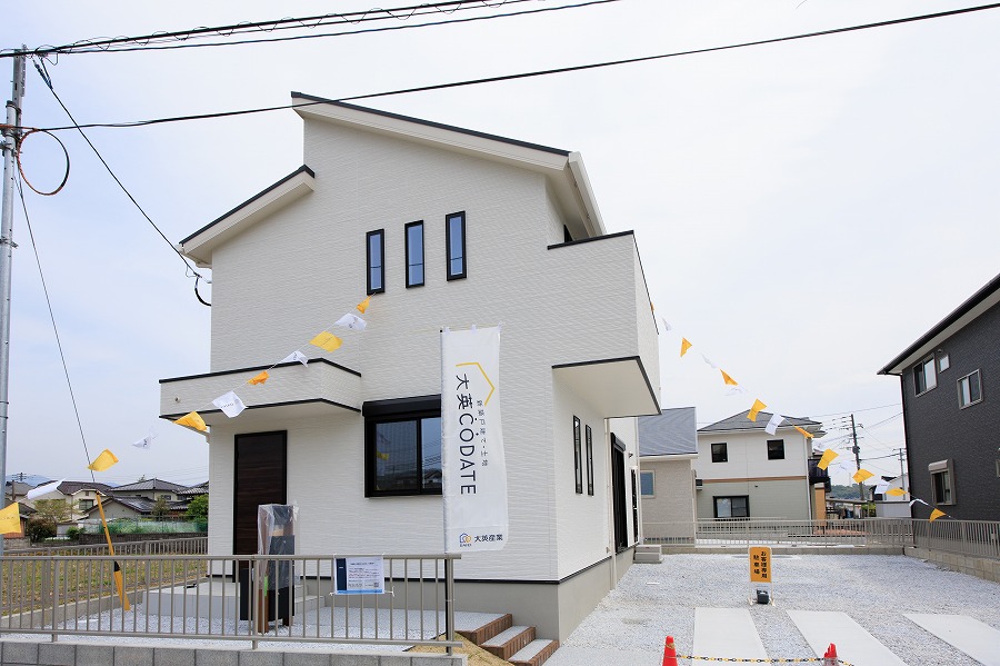 サンコート 田川市弓削田10号地がご契約となりました。