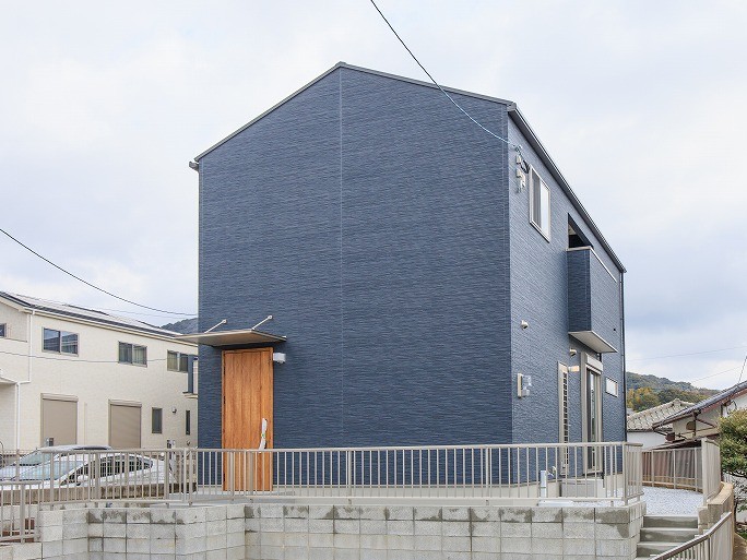 サンコート 若松区東二島2丁目15号地がご契約となりました。
