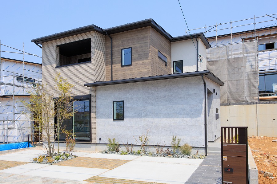 PEAKS 山の田中央11号地が商談中となりました。